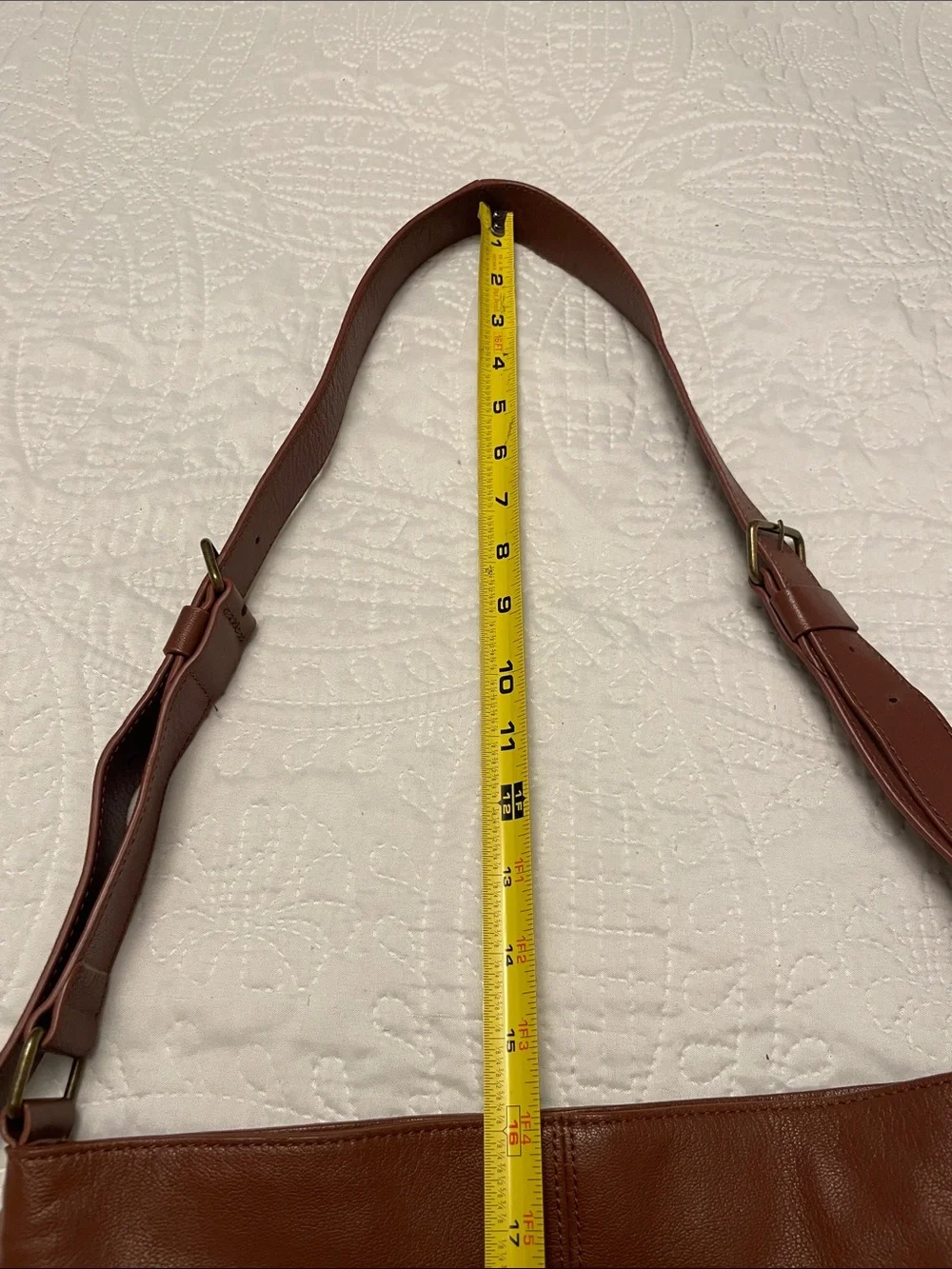 Lucky Brand Brown Leather Hobo Shoulder Bag with Magnetic Closure Great Shape
